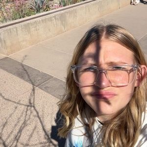 Meet your Posher, Locklyn